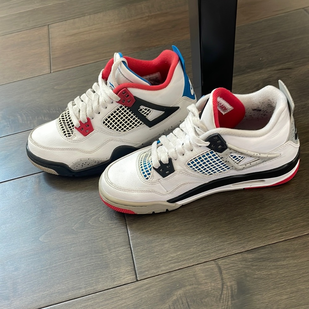 Jordan 4s
